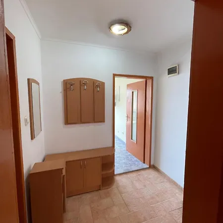 Comfortable In Apartman Szveti Vlasz
